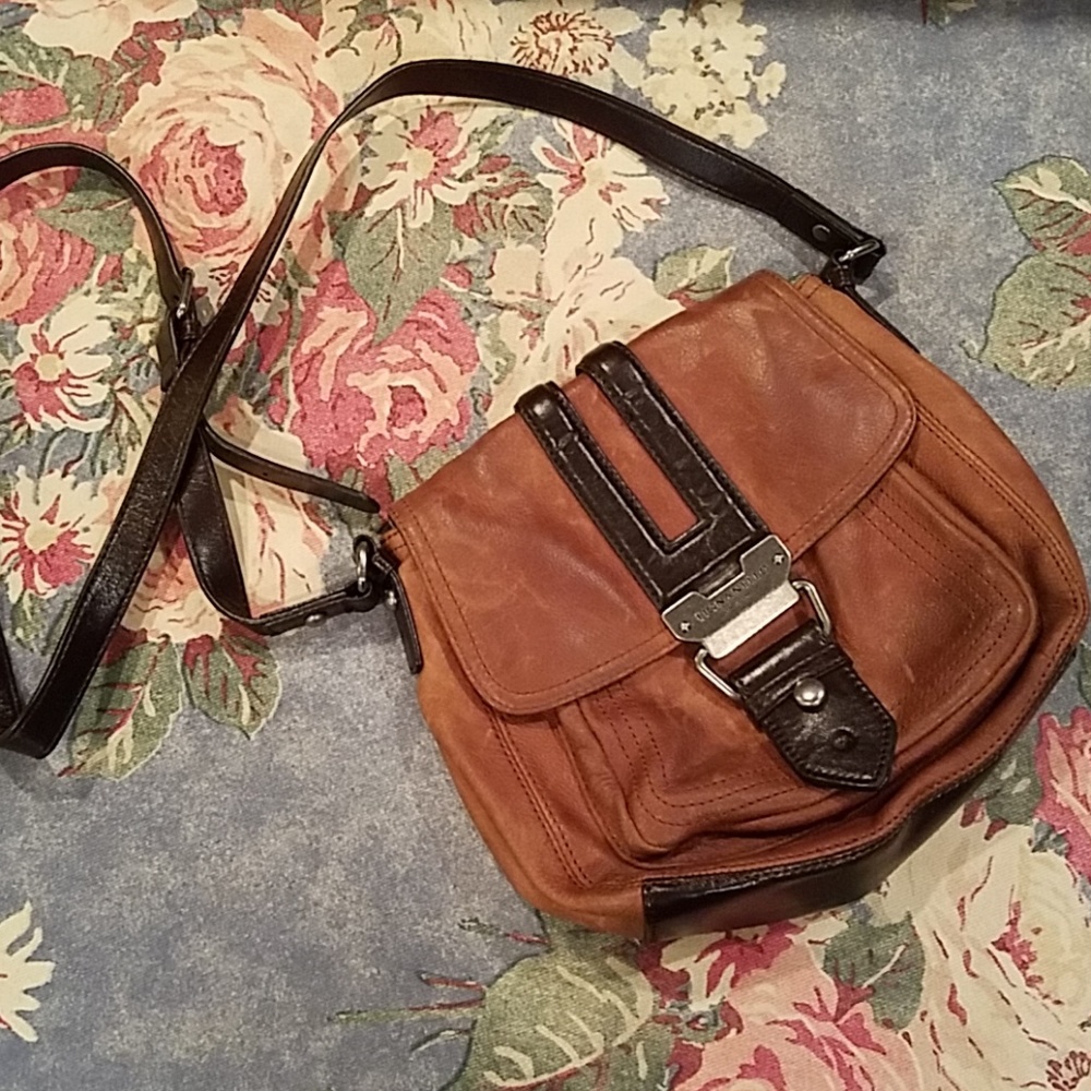 Fine Leather Crossbody
